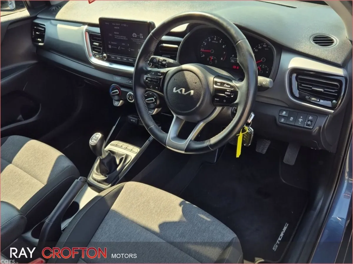 Kia Stonic Estate, Petrol, 2023, Blue