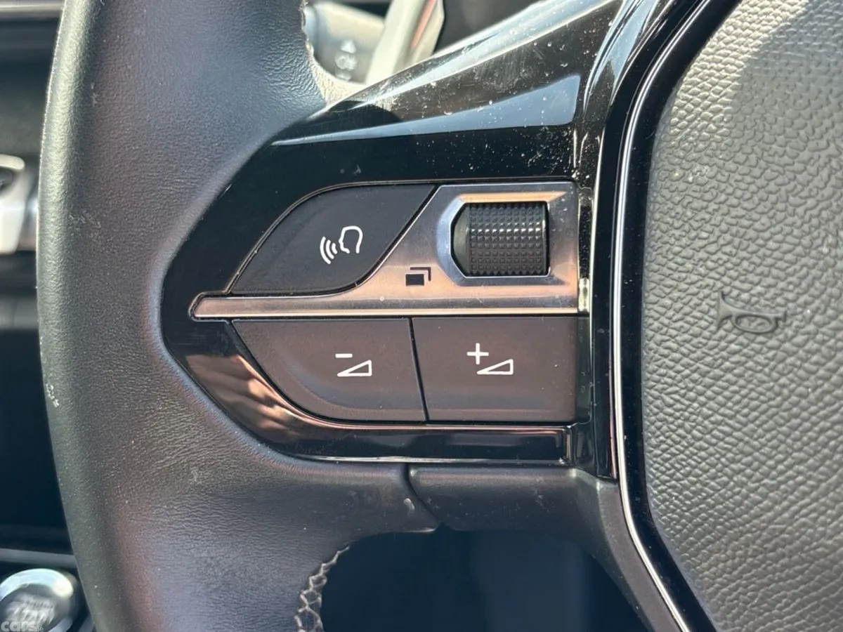 Peugeot 3008 SUV, Petrol Plug-in Hybrid, 2024, Grey