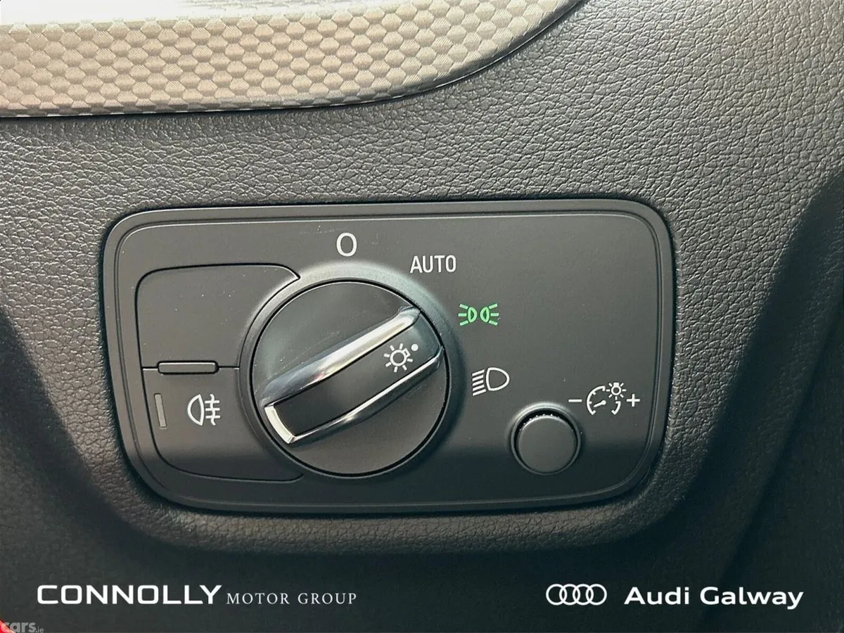 Audi Q2 SUV, Petrol, 2027, Grey