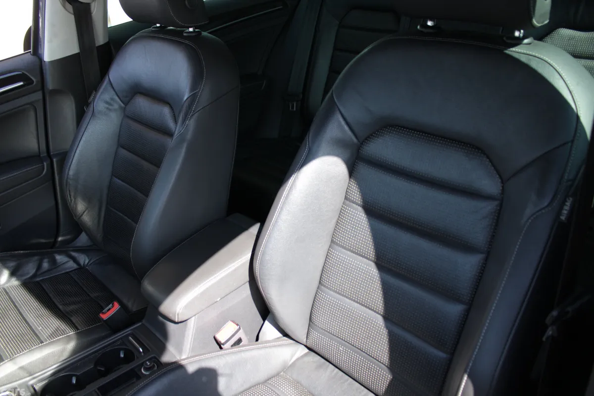 Volkswagen Golf Hatchback, Diesel, 2018, Blue