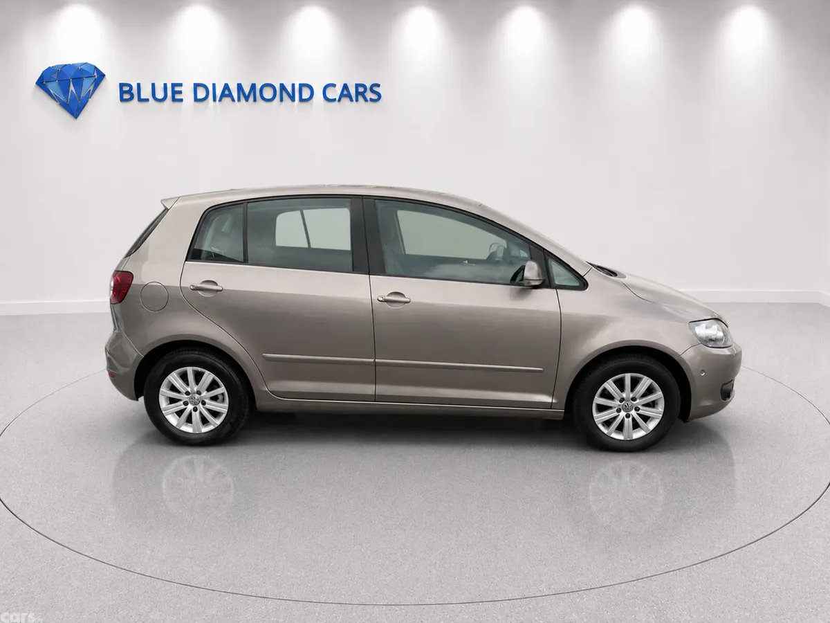 Volkswagen Golf Hatchback, Diesel, 2012, Brown