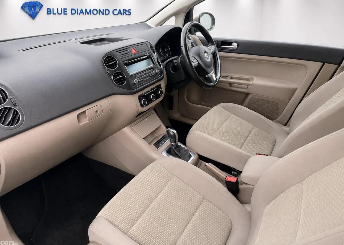 Volkswagen Golf Hatchback, Diesel, 2012, Brown