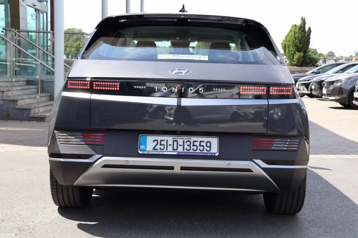 Hyundai IONIQ 5 MPV, Electric, 2025, Grey