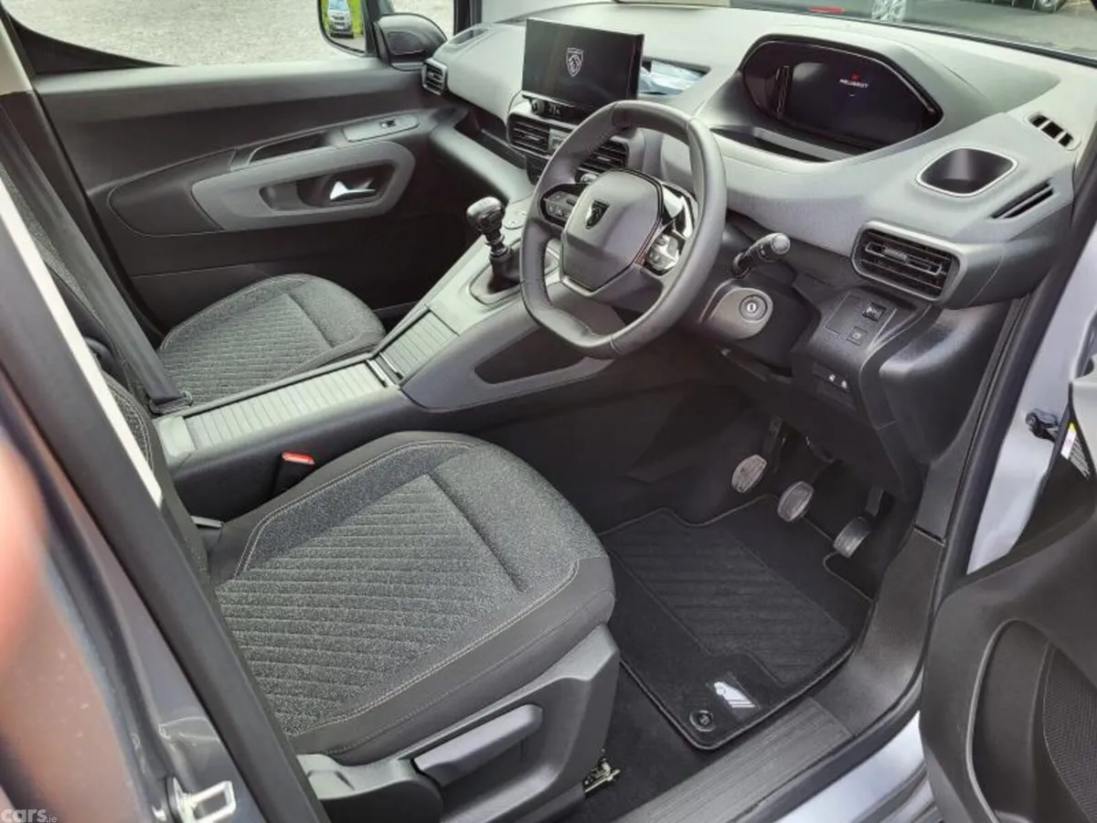 Peugeot Rifter MPV, Diesel, 2025, Grey