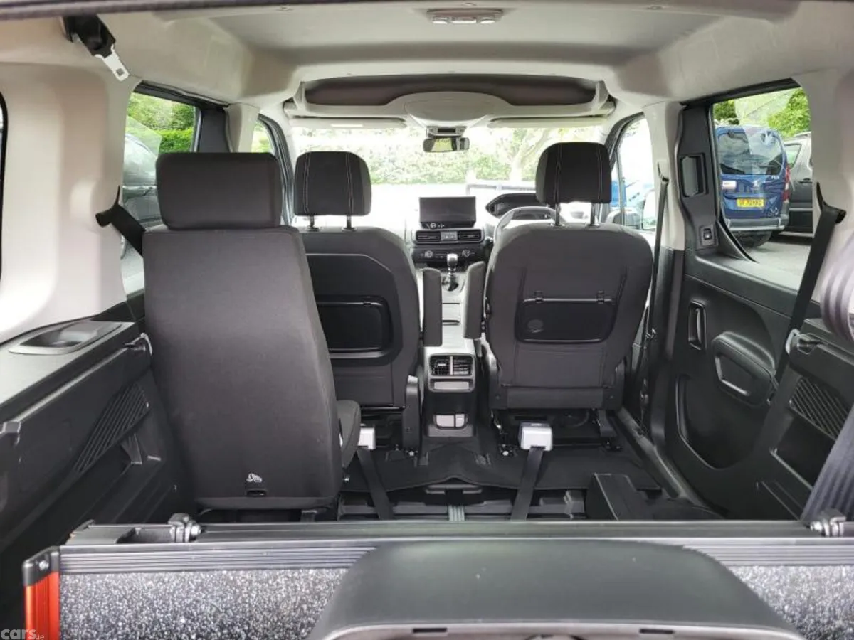 Peugeot Rifter MPV, Diesel, 2025, Grey