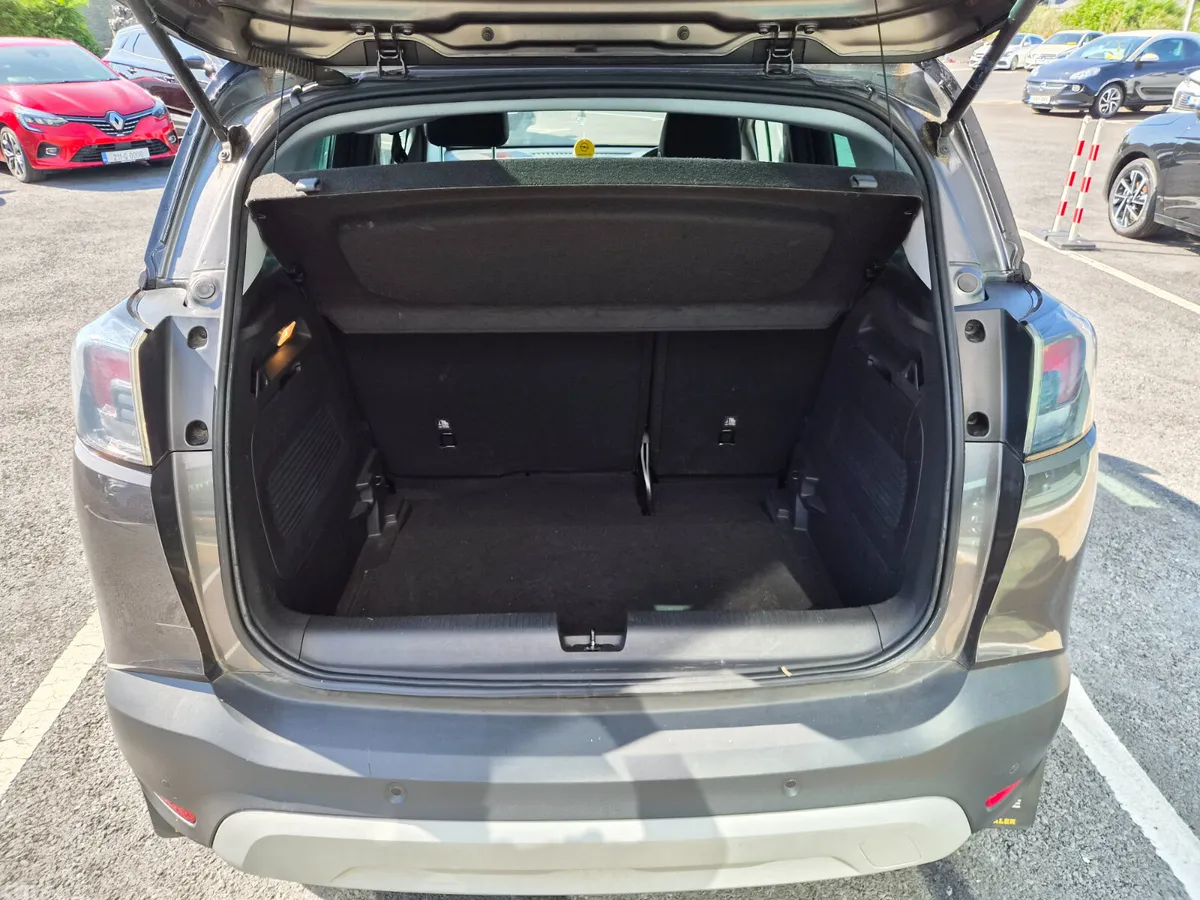 Opel Crossland SUV, Diesel, 2022, Grey