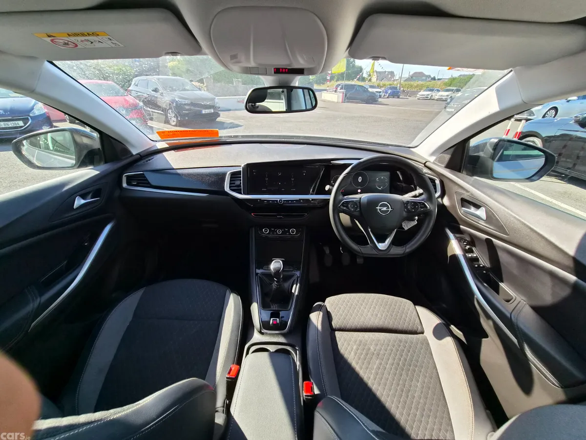 Opel Grandland X SUV, Petrol, 2023, Grey