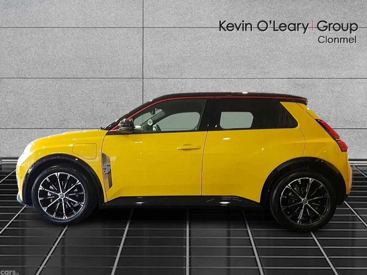 Renault 5 Hatchback, Electric, 2026, Yellow