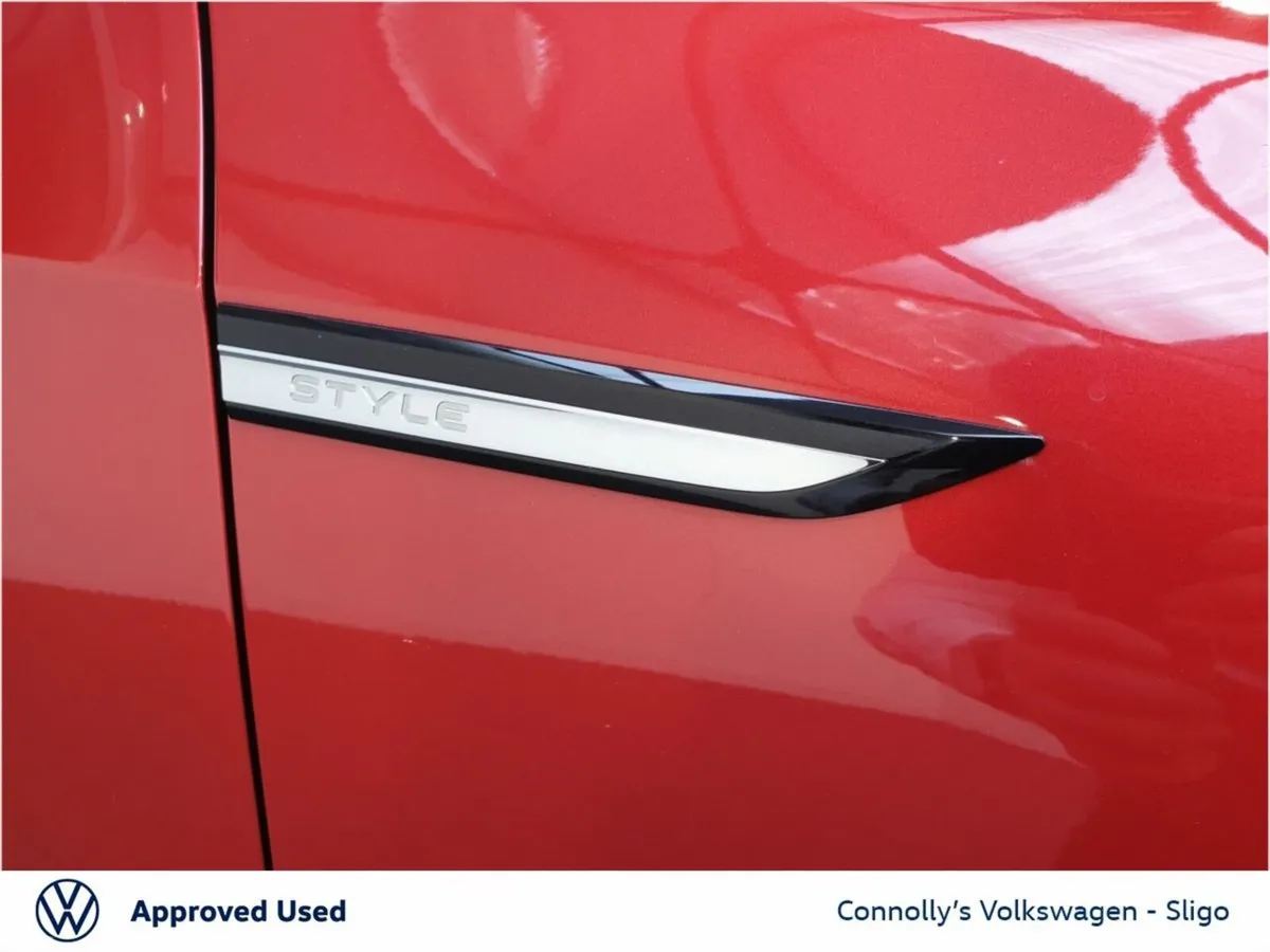 Volkswagen Golf Hatchback, Diesel, 2022, Red