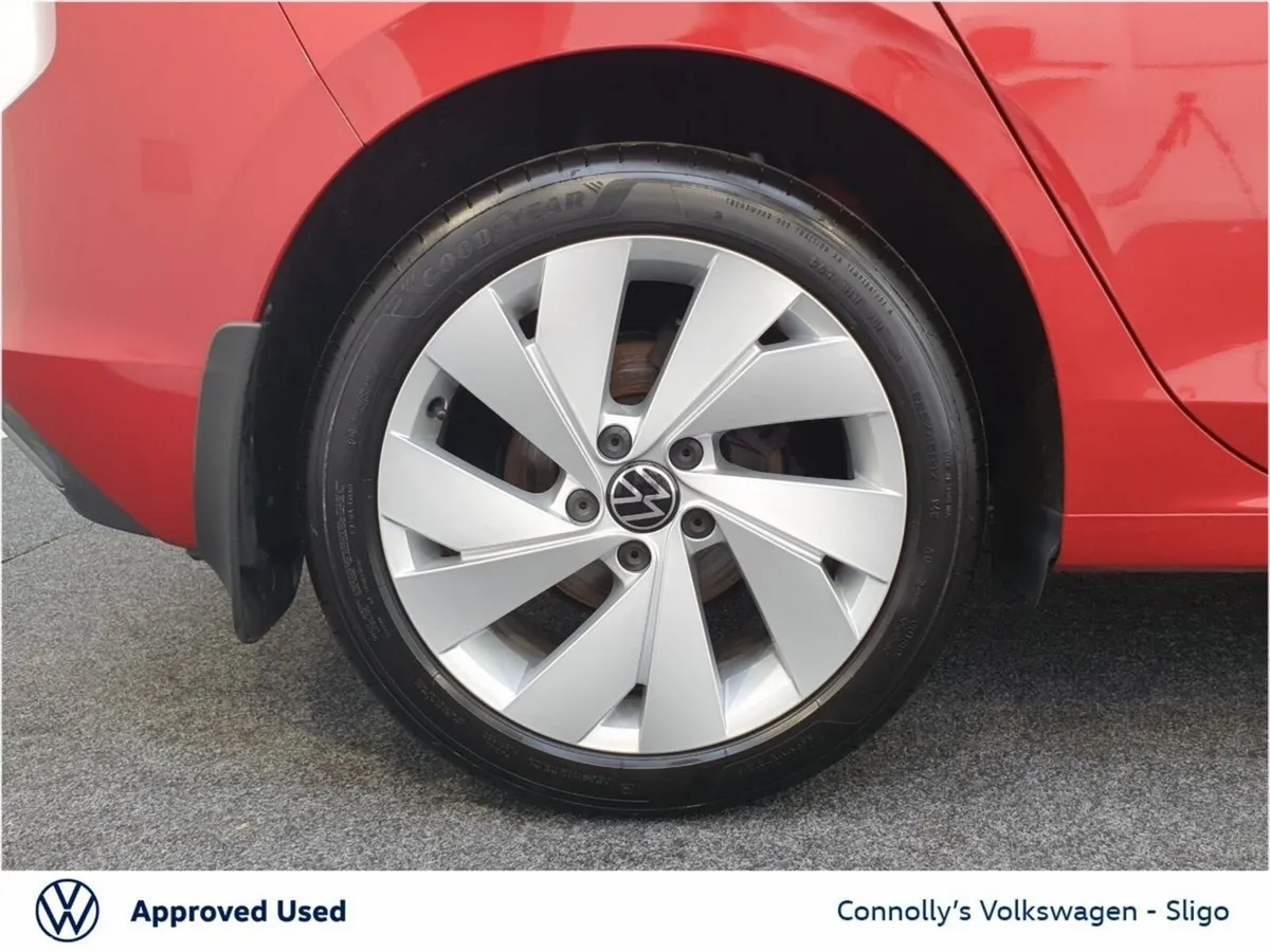 Volkswagen Golf Hatchback, Diesel, 2022, Red
