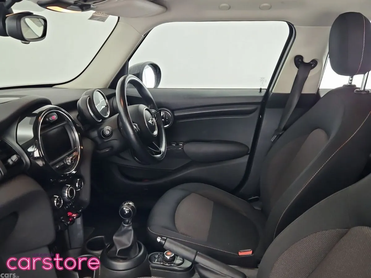 Mini Cooper Hatchback, Diesel, 2018, Black