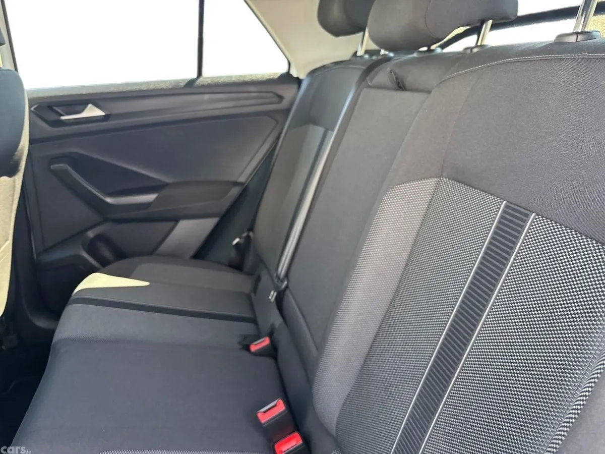 Volkswagen T-Roc SUV, Petrol, 2024, White