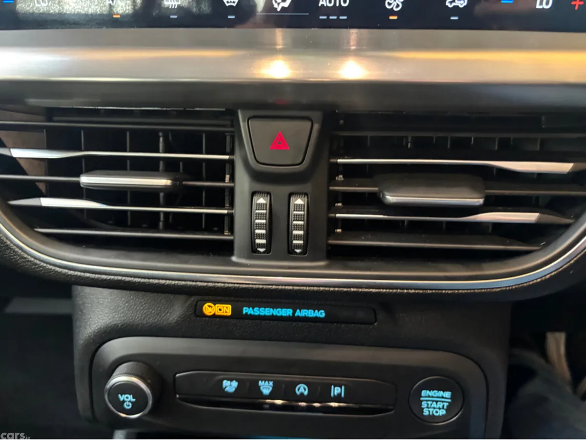Ford Focus Estate, Petrol, 2023, Red
