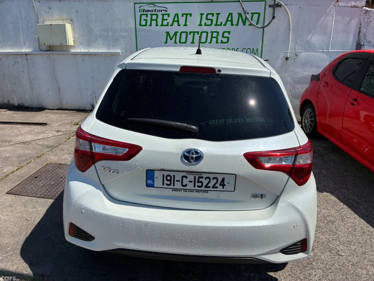 Toyota Vitz Hatchback, Petrol Hybrid, 2019, White