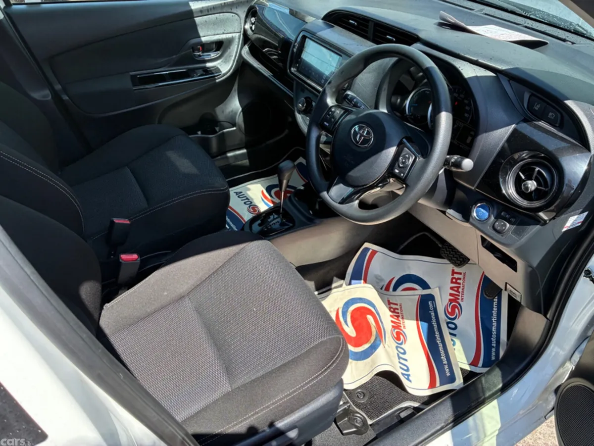 Toyota Vitz Hatchback, Petrol Hybrid, 2019, White