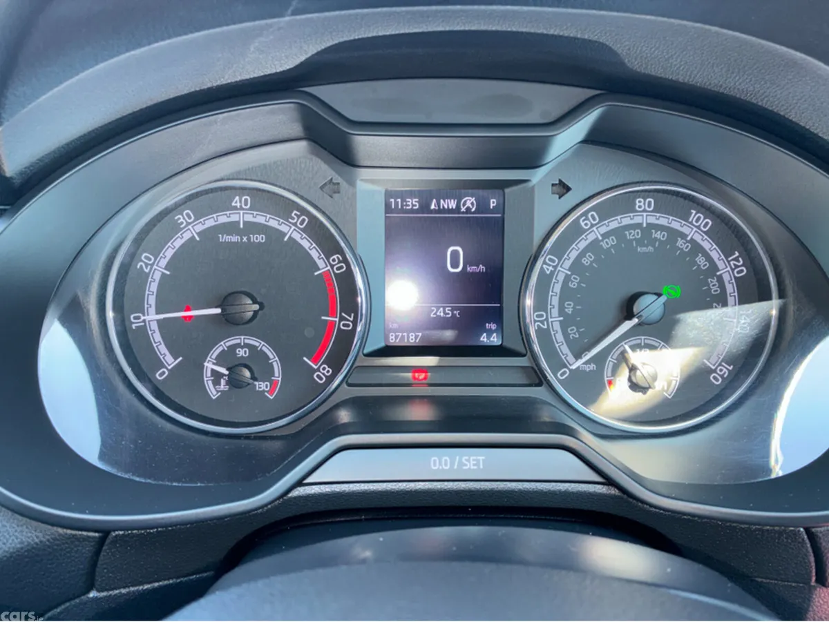 Skoda Octavia Hatchback, Petrol, 2019, Blue