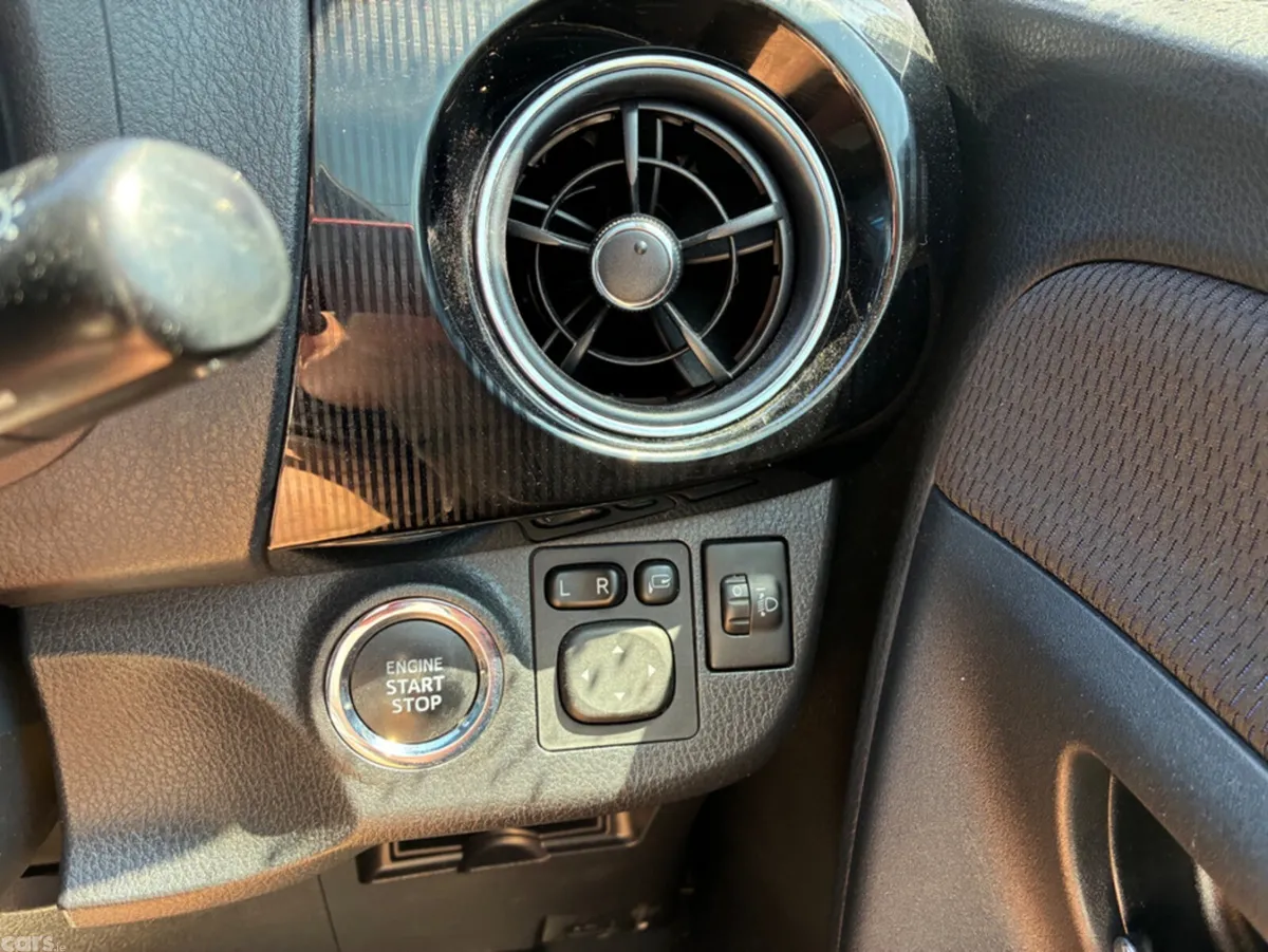Toyota Vitz Hatchback, Petrol, 2018, Black
