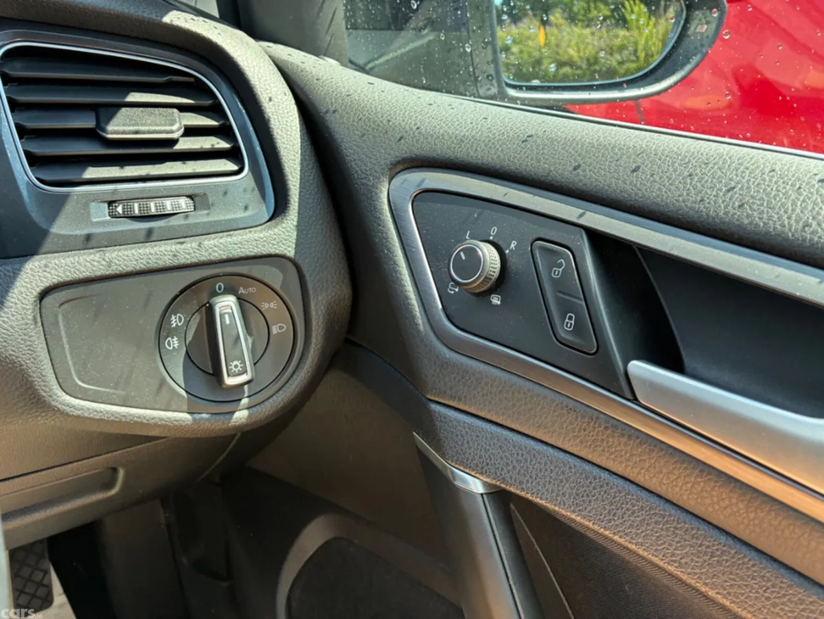 Volkswagen Golf Estate, Petrol, 2019, Blue