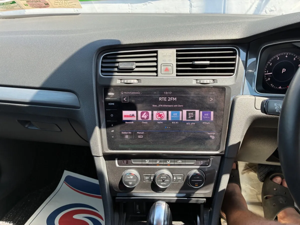 Volkswagen Golf Estate, Petrol, 2019, Blue