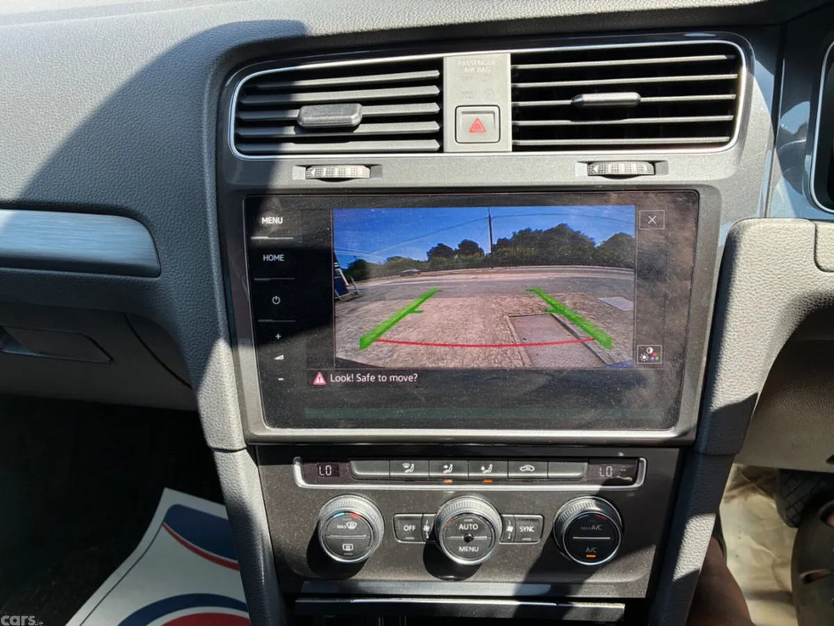 Volkswagen Golf Estate, Petrol, 2019, Blue