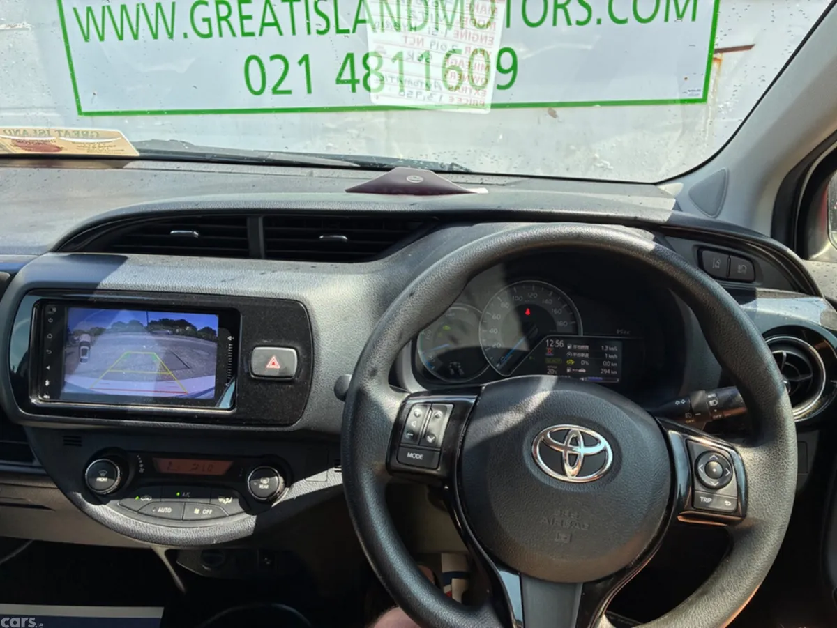 Toyota Vitz Hatchback, Petrol Hybrid, 2019, White