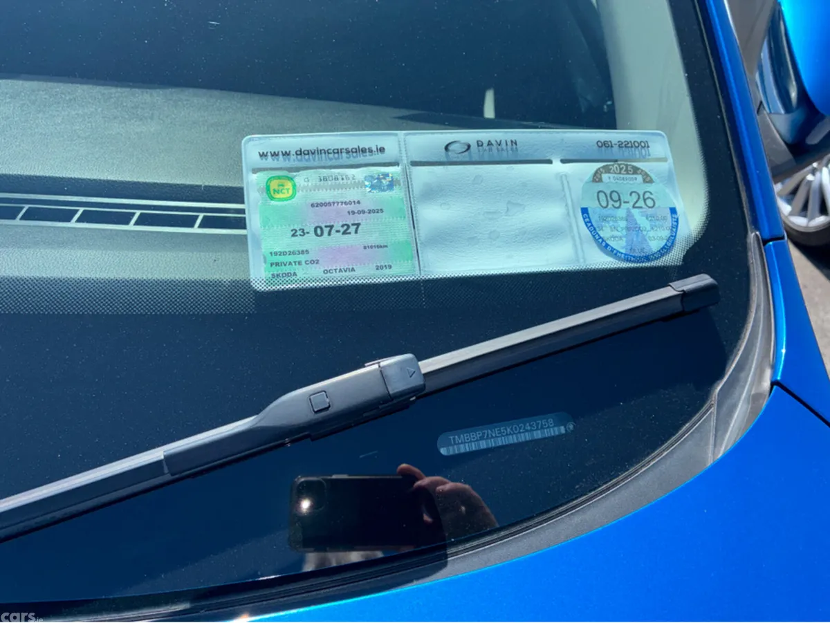 Skoda Octavia Hatchback, Petrol, 2019, Blue