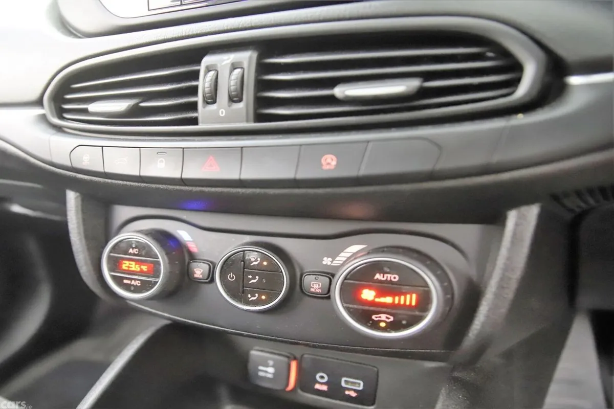 Fiat Tipo Saloon, Diesel, 2018, White
