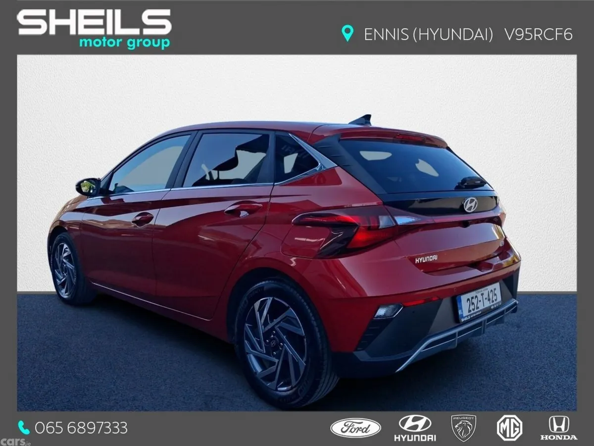 Hyundai i20 Hatchback, Petrol, 2025, Red