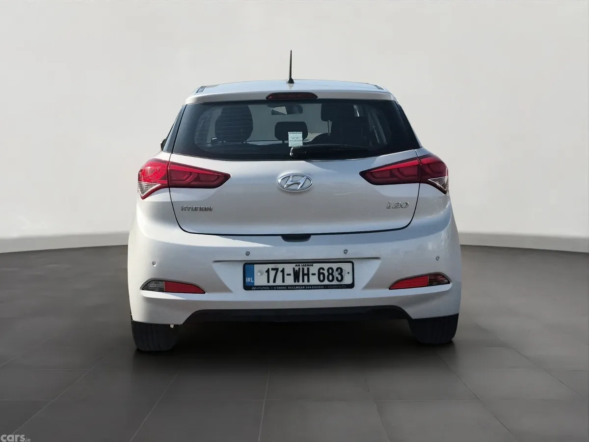 Hyundai i20 Hatchback, Petrol, 2017, Grey