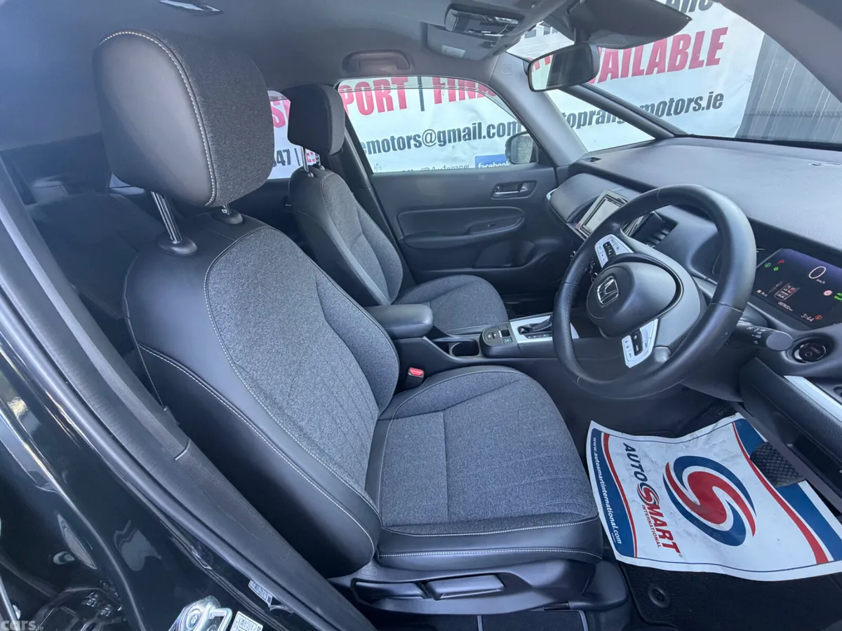 Honda Fit Hatchback, Petrol Hybrid, 2025, Blue