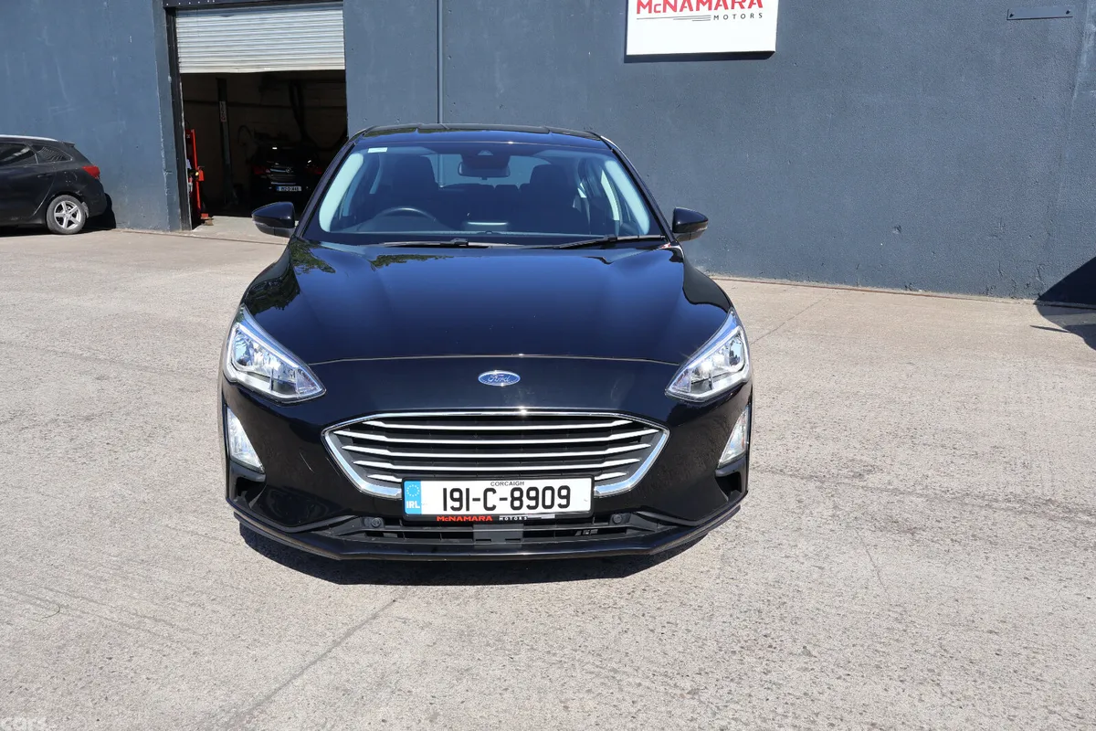Ford Focus Hatchback, Petrol, 2019, Black