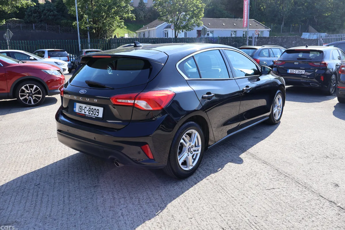 Ford Focus Hatchback, Petrol, 2019, Black