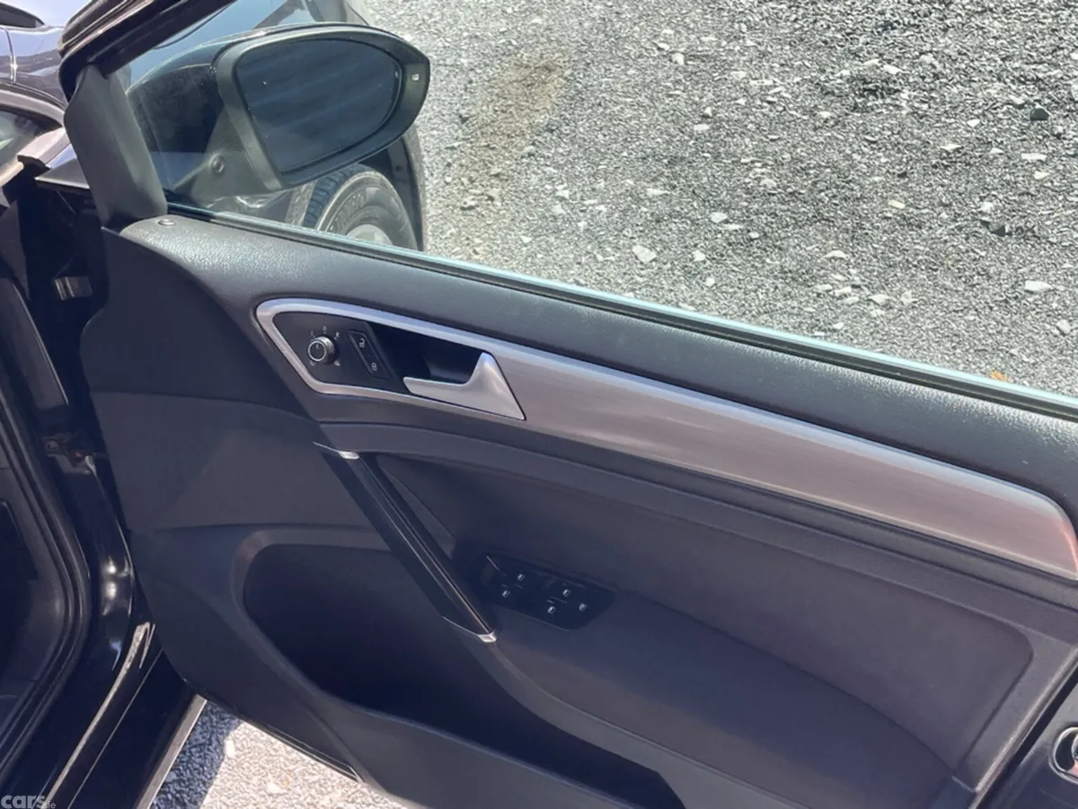 Volkswagen Golf Estate, Petrol, 2015, Black