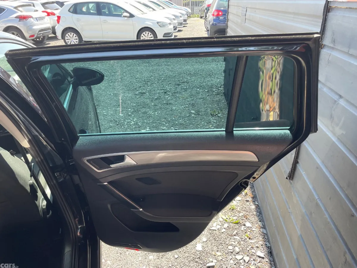 Volkswagen Golf Estate, Petrol, 2015, Black