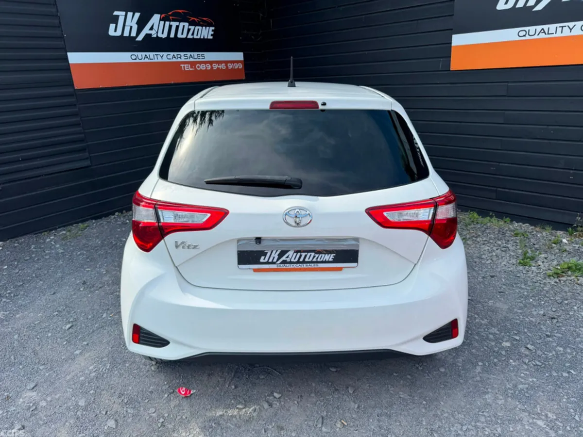 Toyota Yaris Hatchback, Petrol, 2020, White
