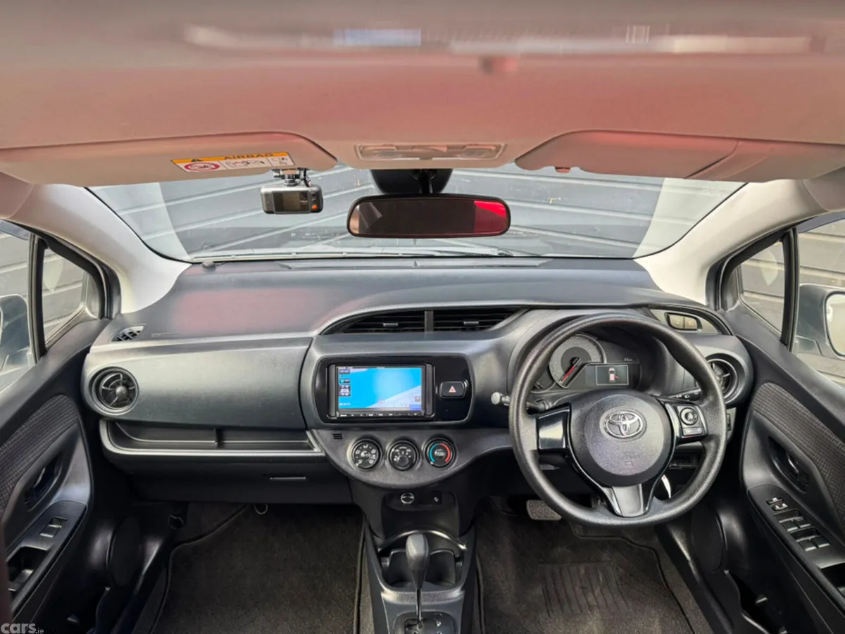Toyota Yaris Hatchback, Petrol, 2020, White