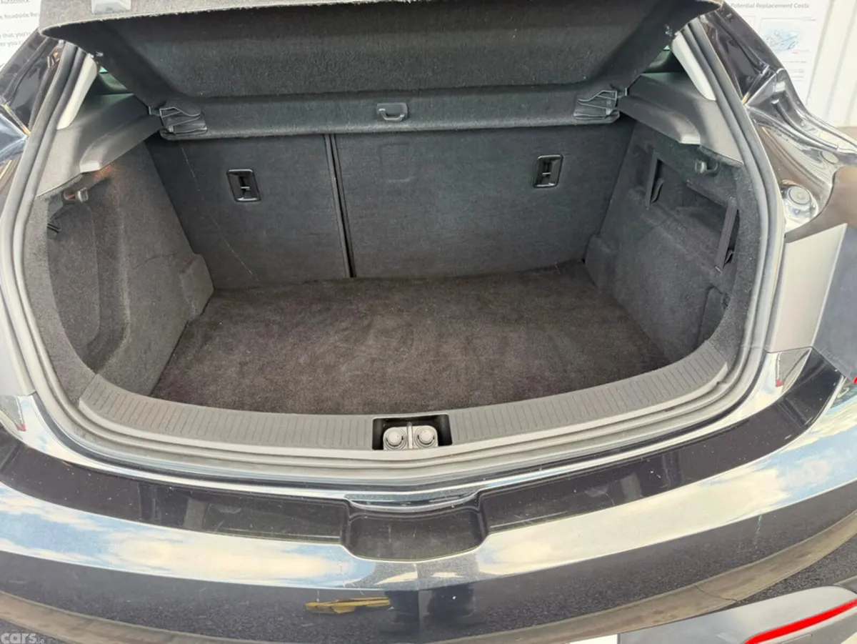 Opel Astra Hatchback, Diesel, 2014, Black