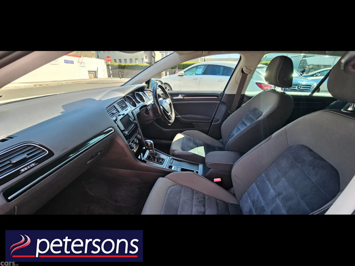 Volkswagen Golf Hatchback, Petrol, 2013, Blue