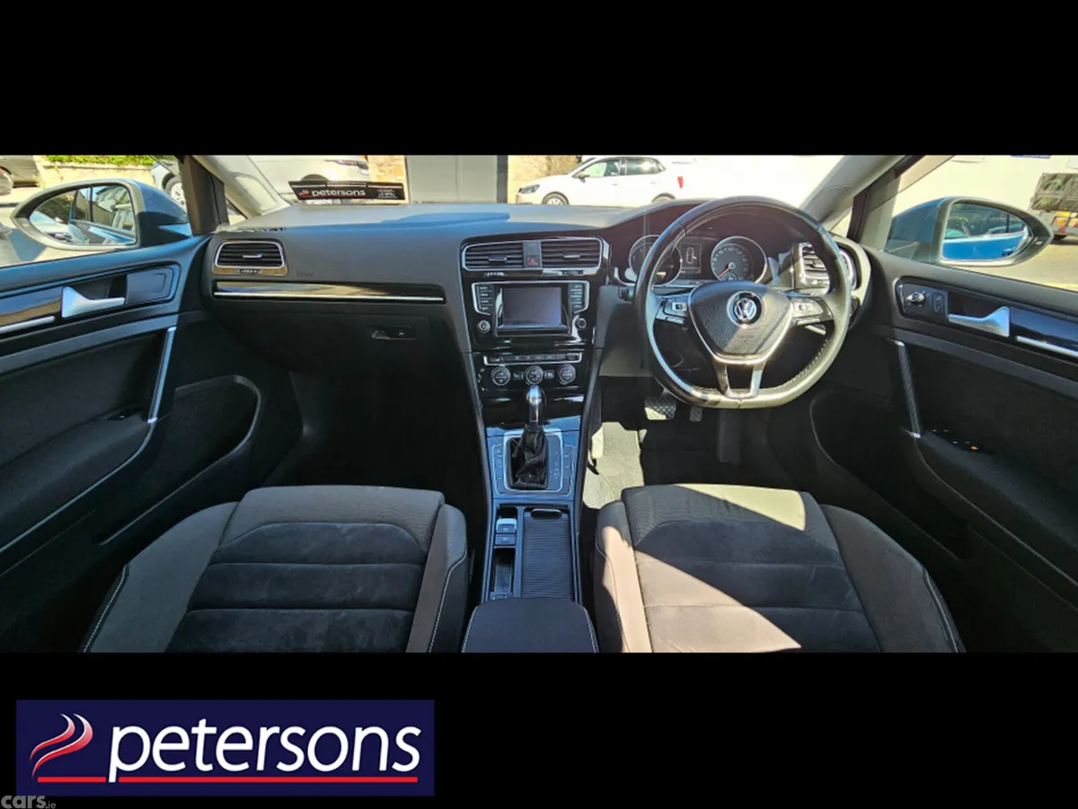 Volkswagen Golf Hatchback, Petrol, 2013, Blue