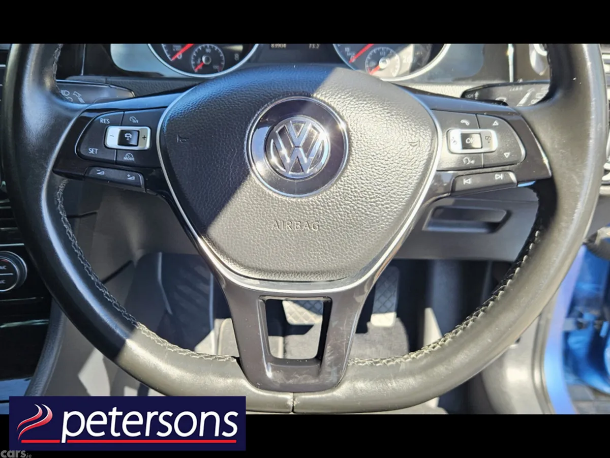 Volkswagen Golf Hatchback, Petrol, 2013, Blue