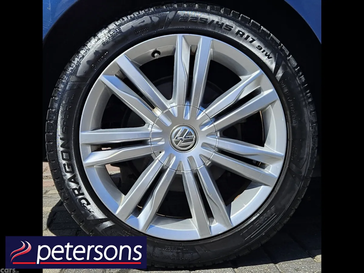 Volkswagen Golf Hatchback, Petrol, 2013, Blue