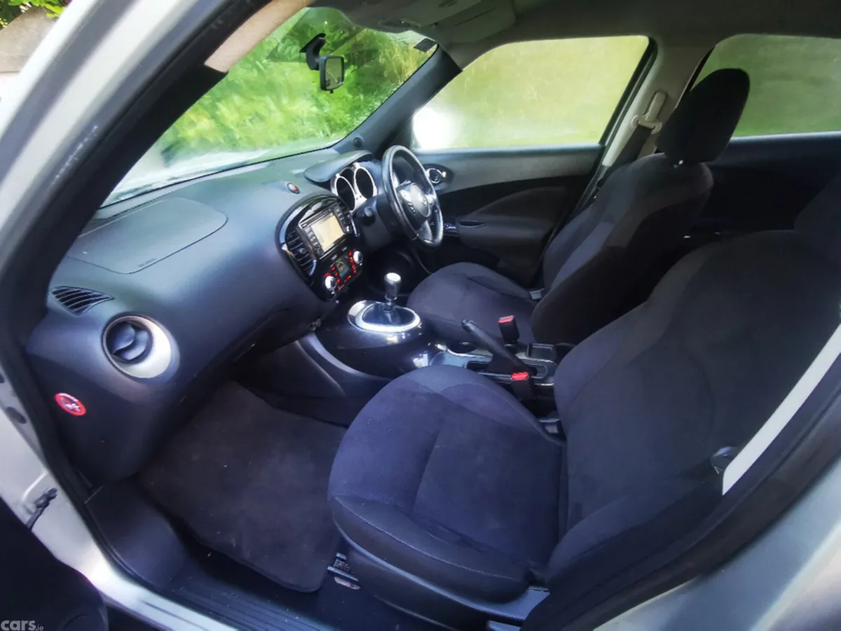 Nissan Juke Hatchback, Diesel, 2014, Silver