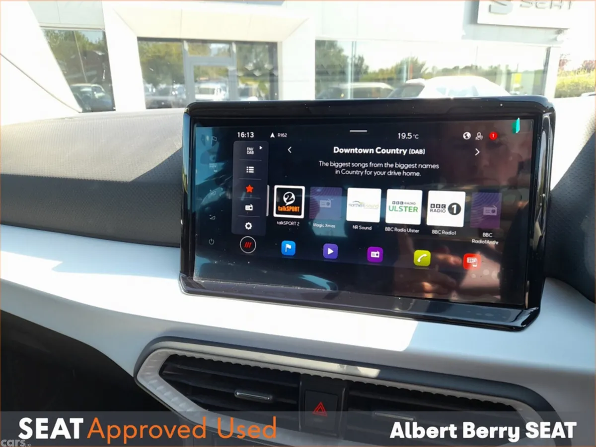 SEAT Arona Hatchback, Petrol, 2025, Blue