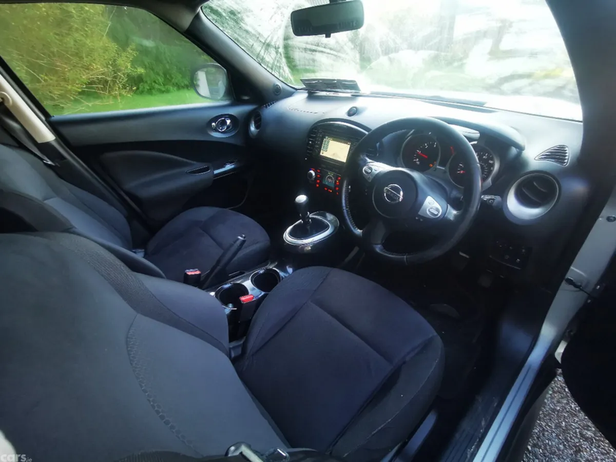 Nissan Juke Hatchback, Diesel, 2014, Silver