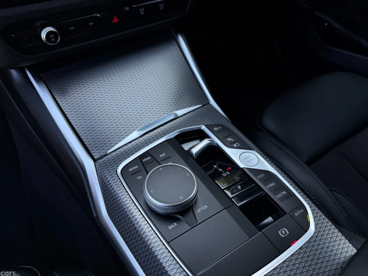 BMW 3-Series Saloon, Petrol Plug-in Hybrid, 2023, Grey