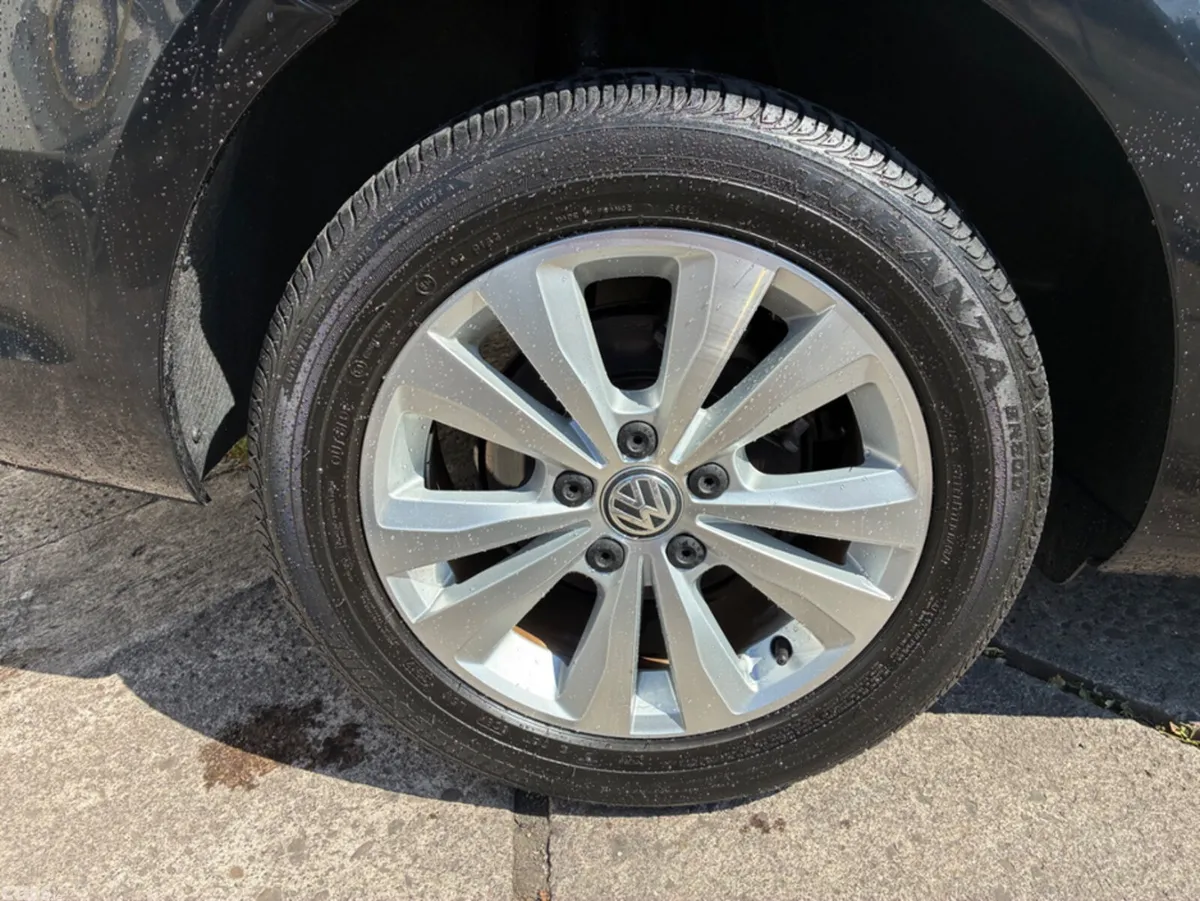 Volkswagen Golf Estate, Petrol, 2018, Black