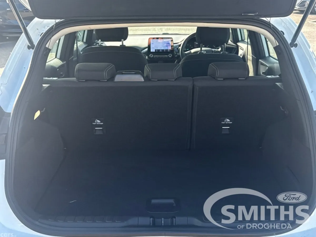 Ford Puma MPV, Petrol Hybrid, 2022, White