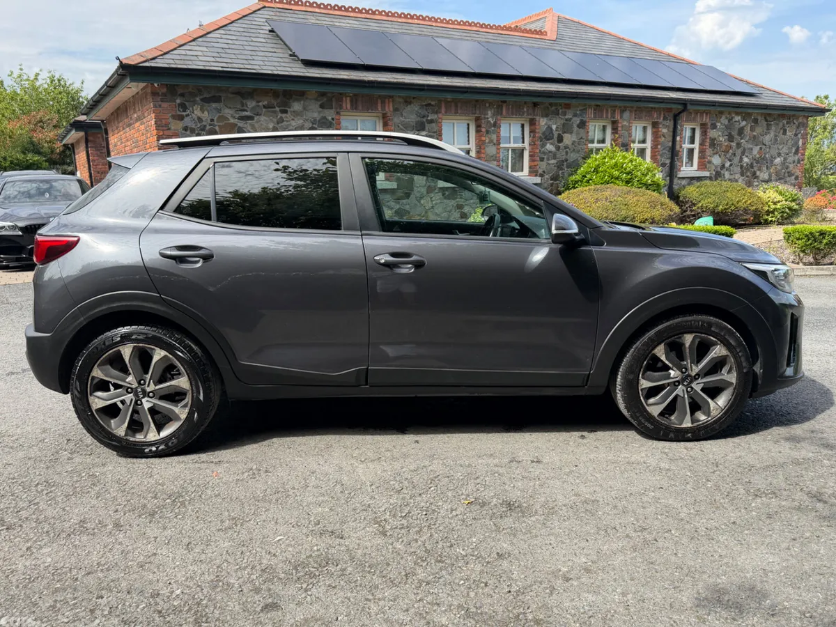Kia Stonic Hatchback, Diesel, 2017, Grey