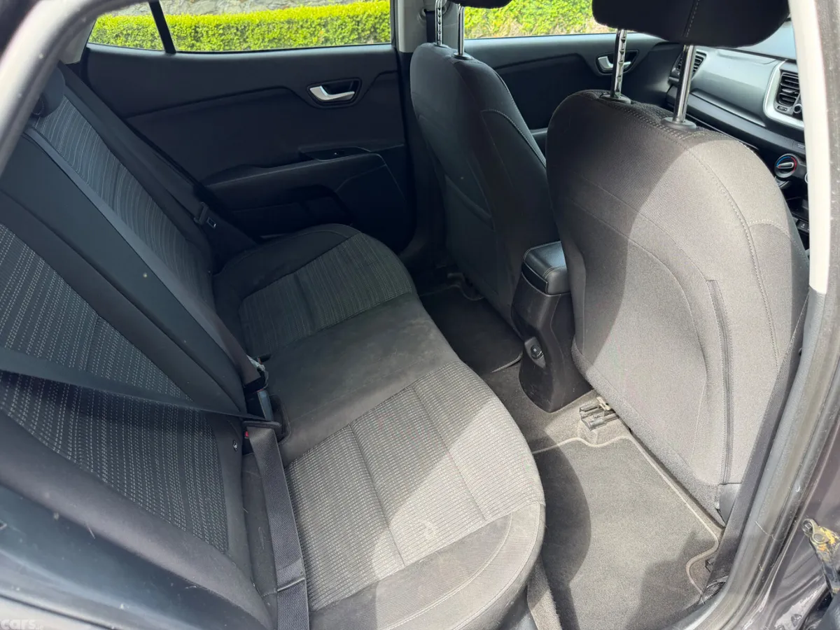 Kia Stonic Hatchback, Diesel, 2017, Grey