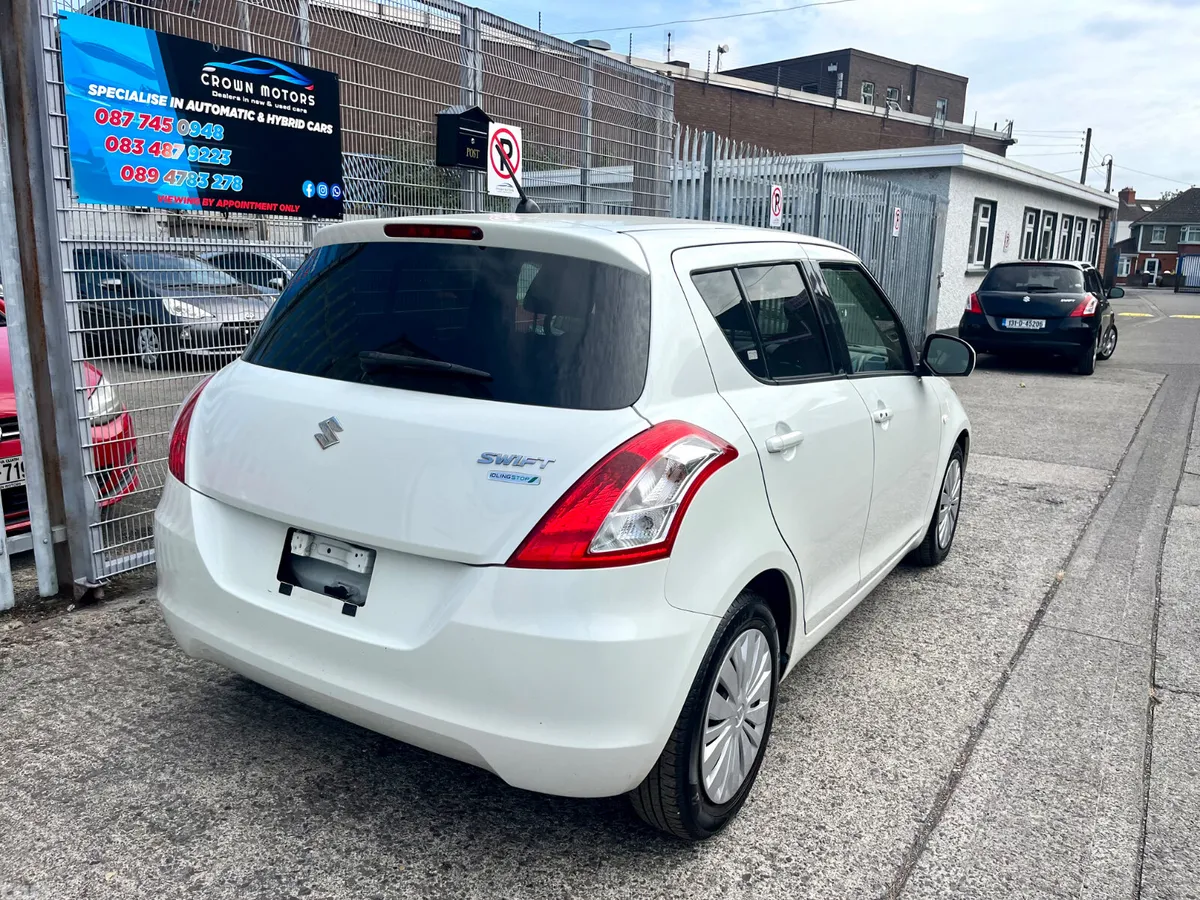 Suzuki Swift Hatchback, Petrol, 2016, White